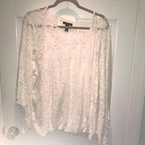 Lace top with attached camisole. Alfani 3X NWT